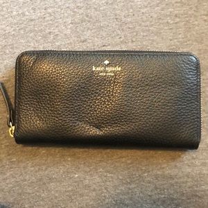 Kate Spade black pebbled zip up wallet NWT